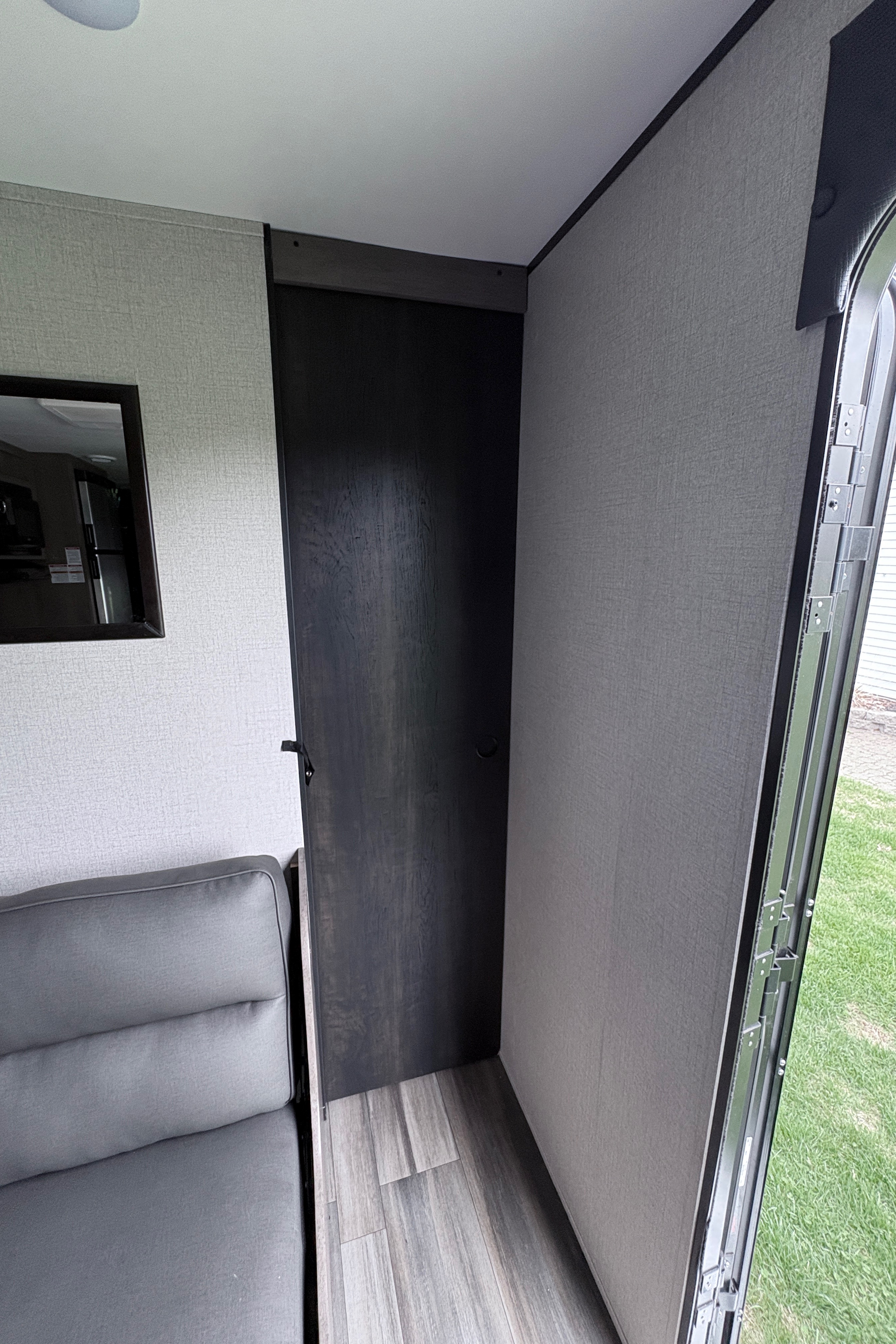 The Smith’s Starcraft 26bh Travel Trailer