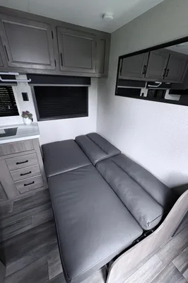 The Smith’s Starcraft 26bh Travel Trailer