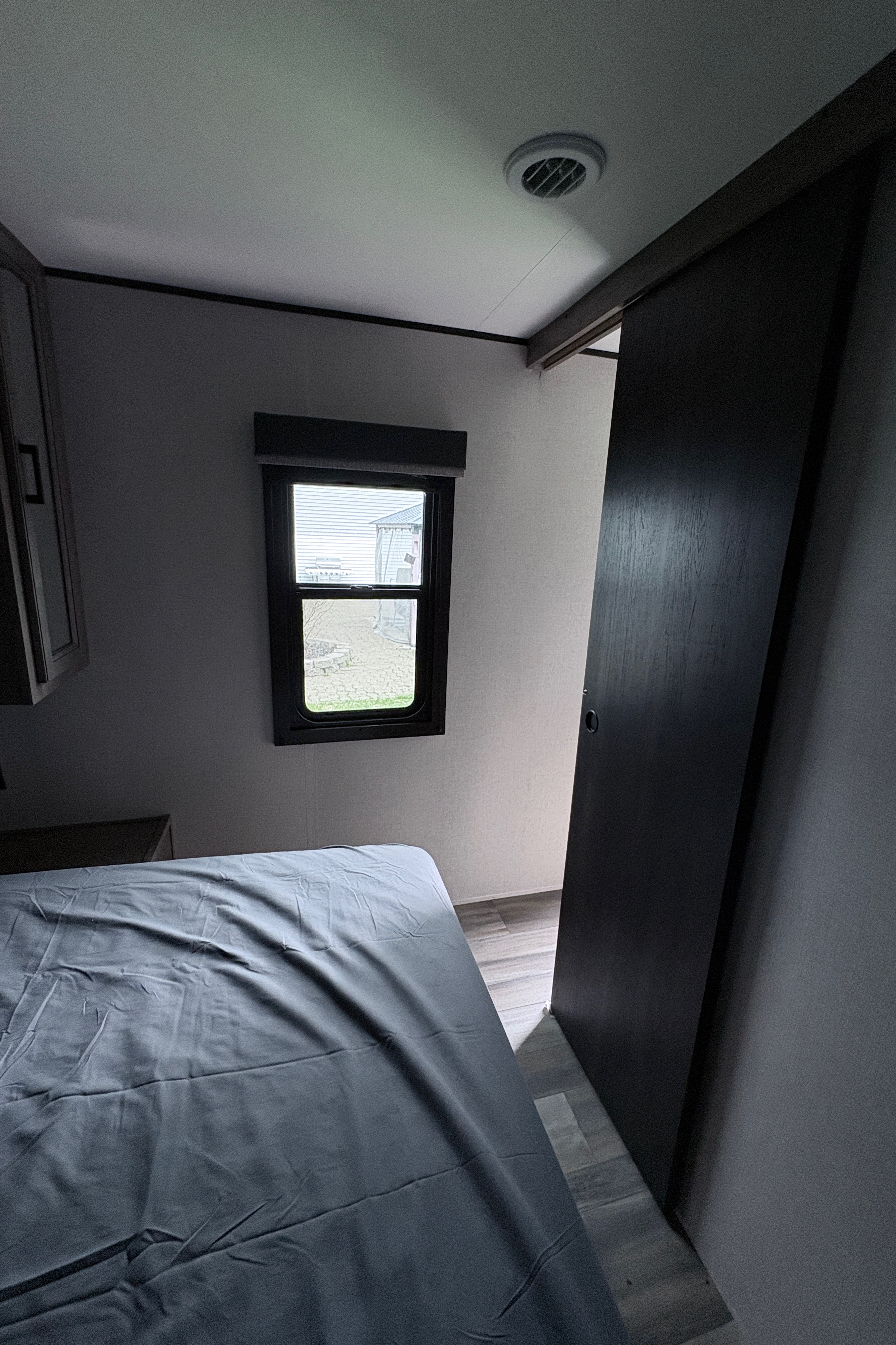 The Smith’s Starcraft 26bh Travel Trailer