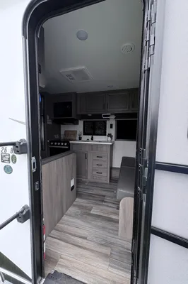 The Smith’s Starcraft 26bh Travel Trailer