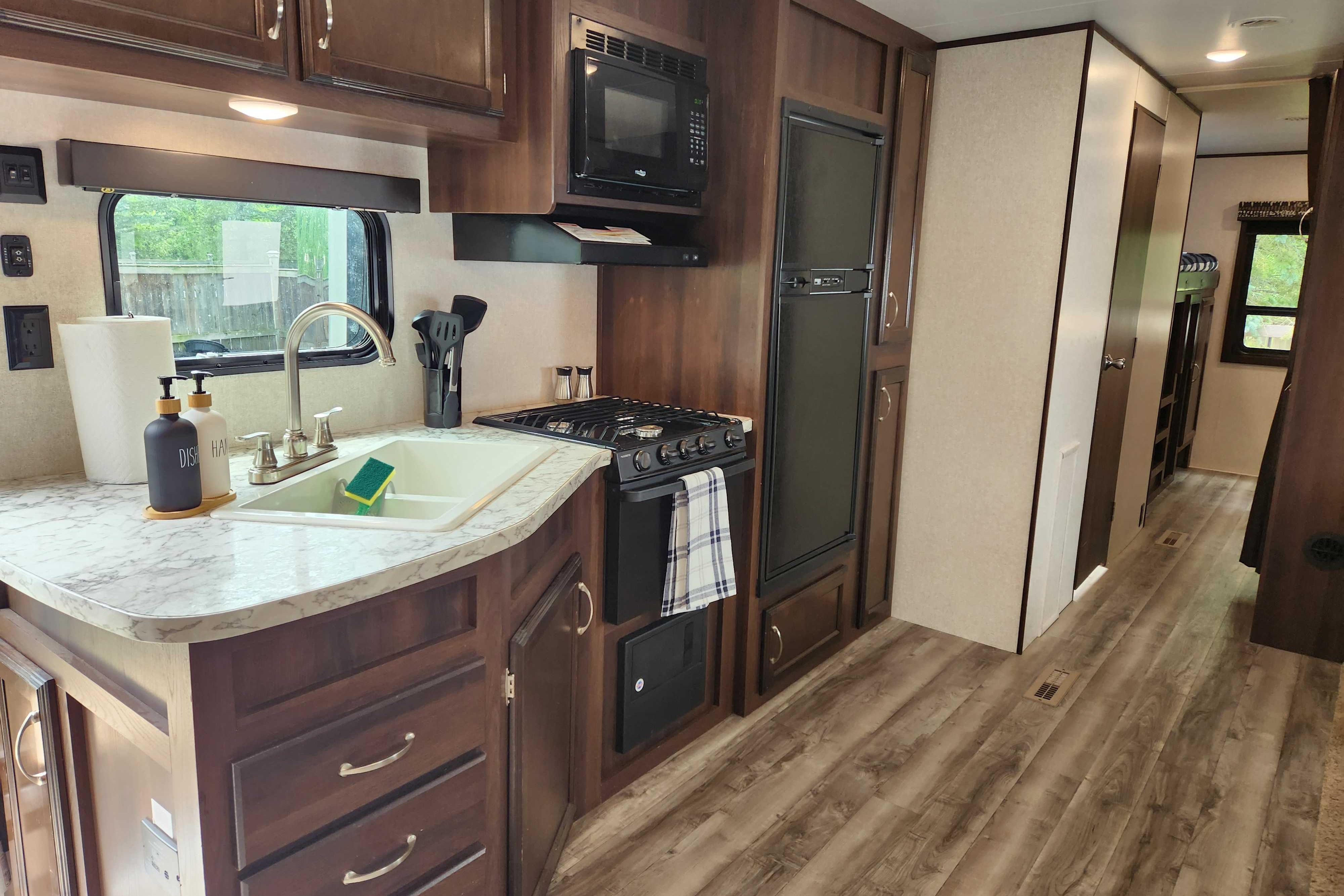 Jayco 324BDS Travel Trailer