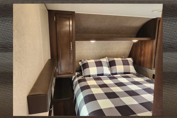 Jayco 324BDS Travel Trailer