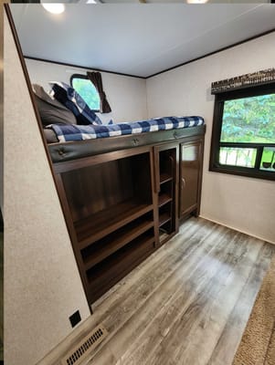 Jayco 324BDS Travel Trailer