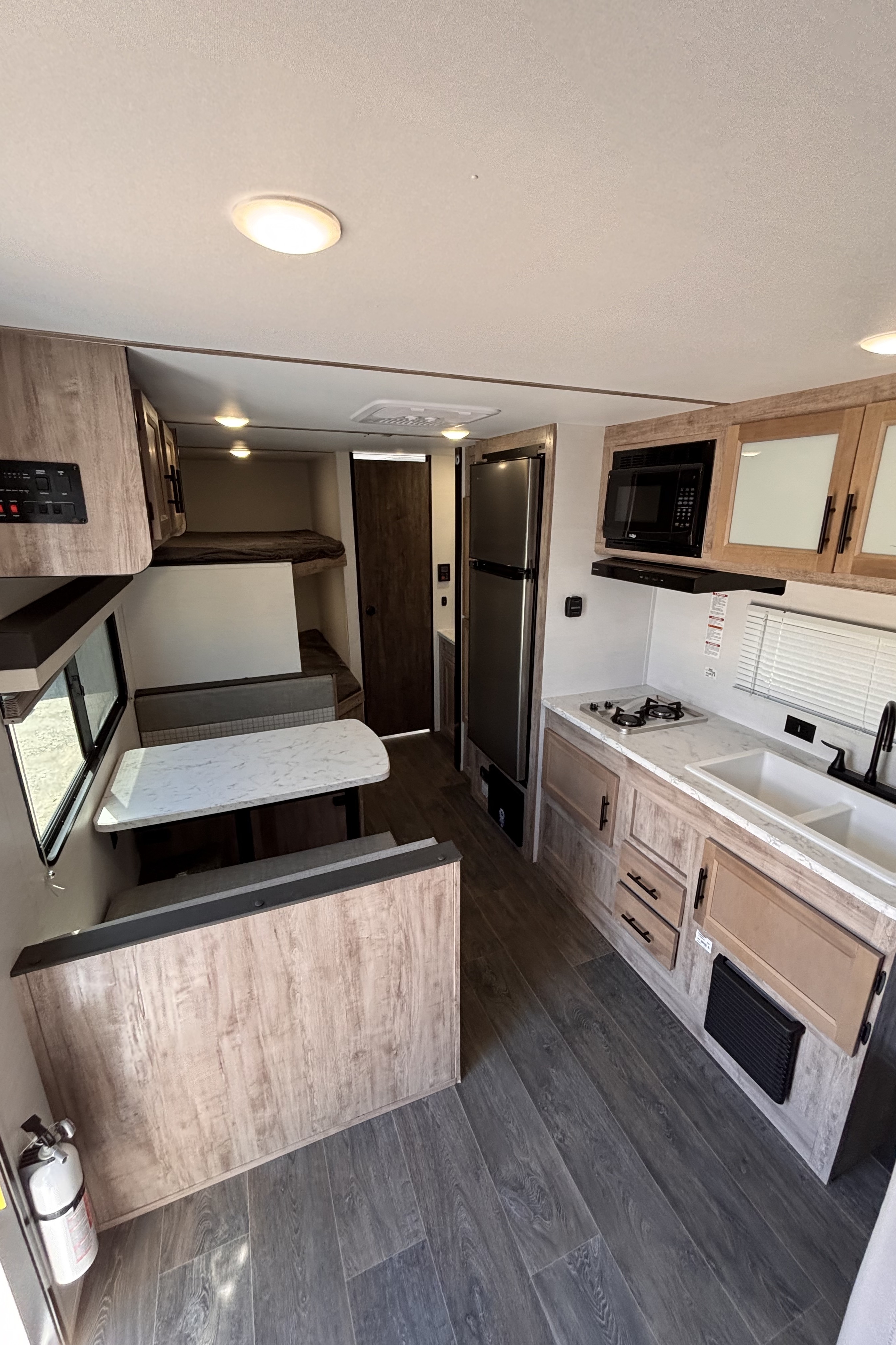 Family Fun 25' Bunkhouse | Sleeps 6-8 | Under 4000lbs