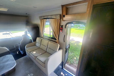  Coachmen leperchauen 27qb