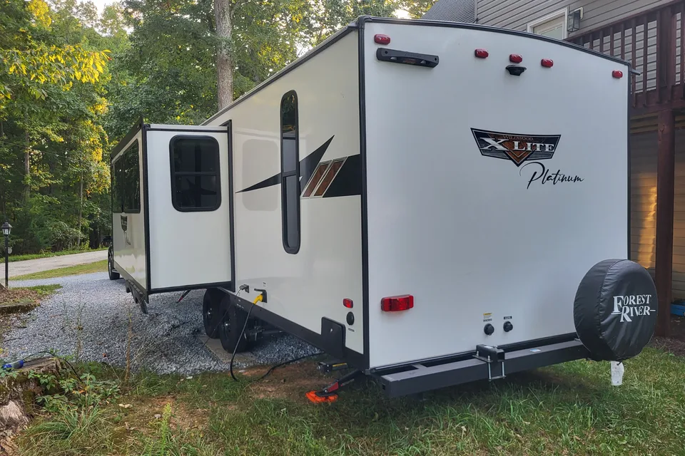 Bunkbed Travel Trailer - Forest, VA - Horse Center Delivery