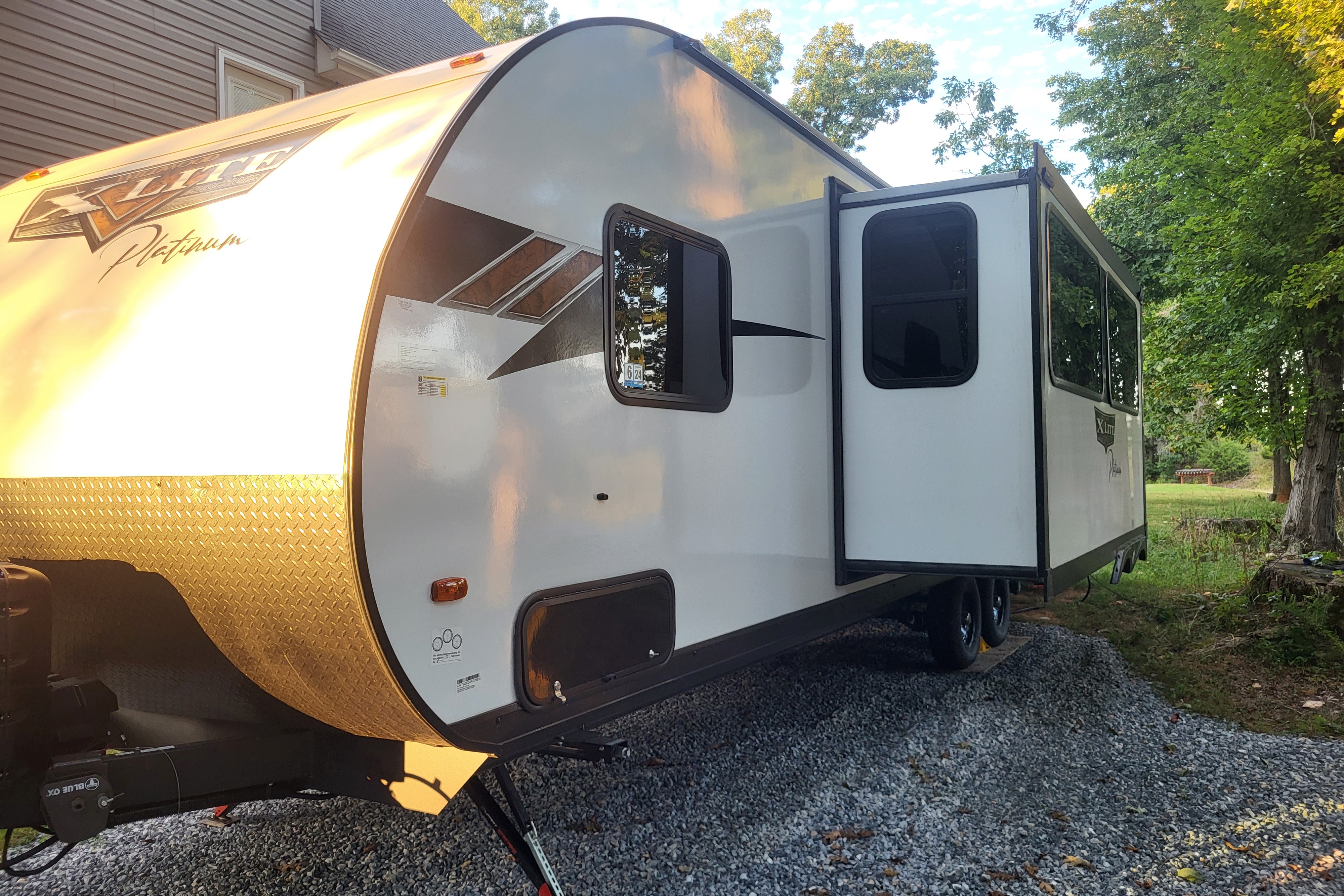 Bunkbed Travel Trailer - Forest, VA - Horse Center Delivery