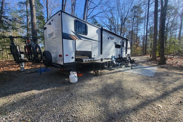 Bunkbed Travel Trailer - Forest, VA - Horse Center Delivery
