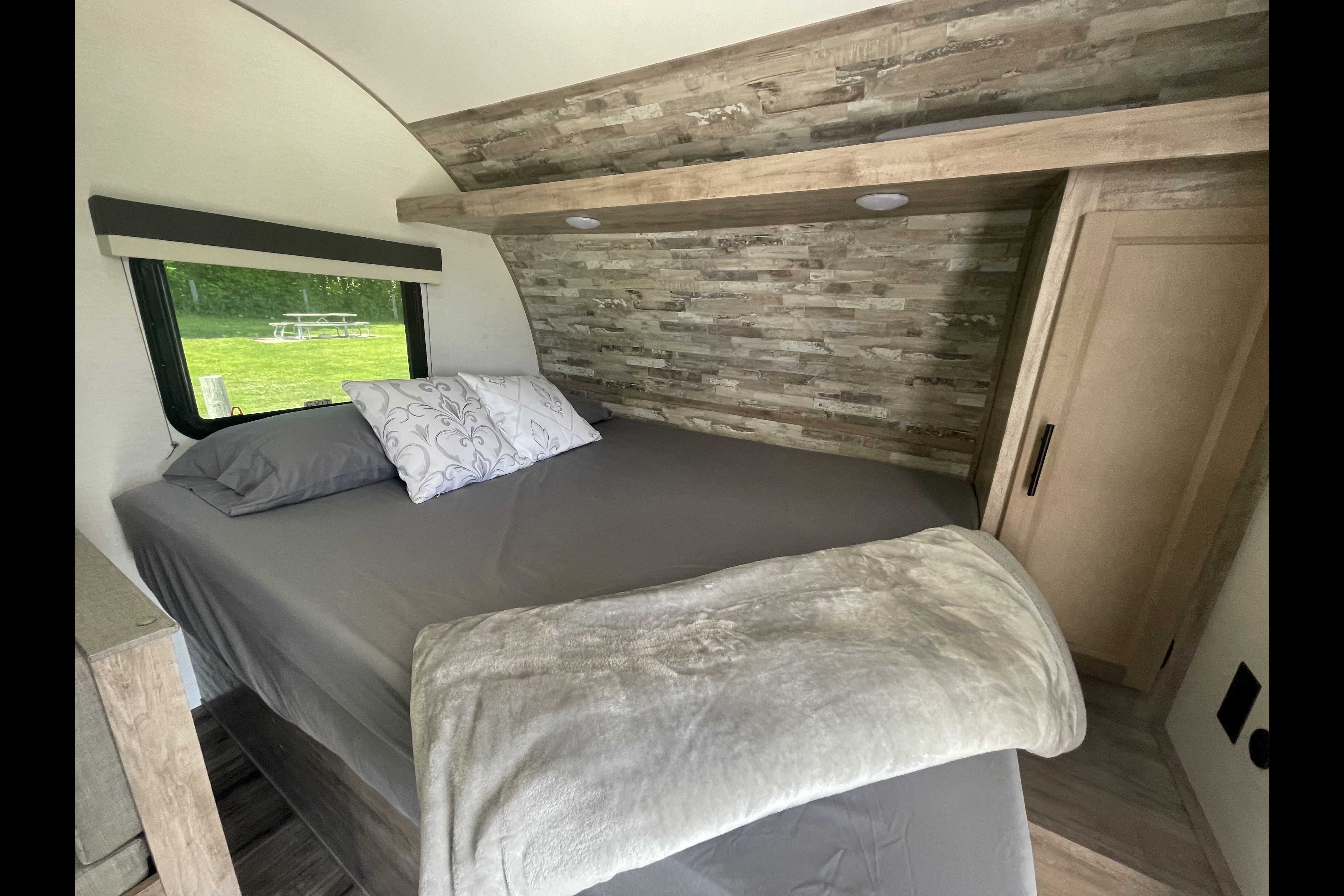 Cozy RV