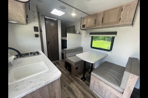Cozy RV