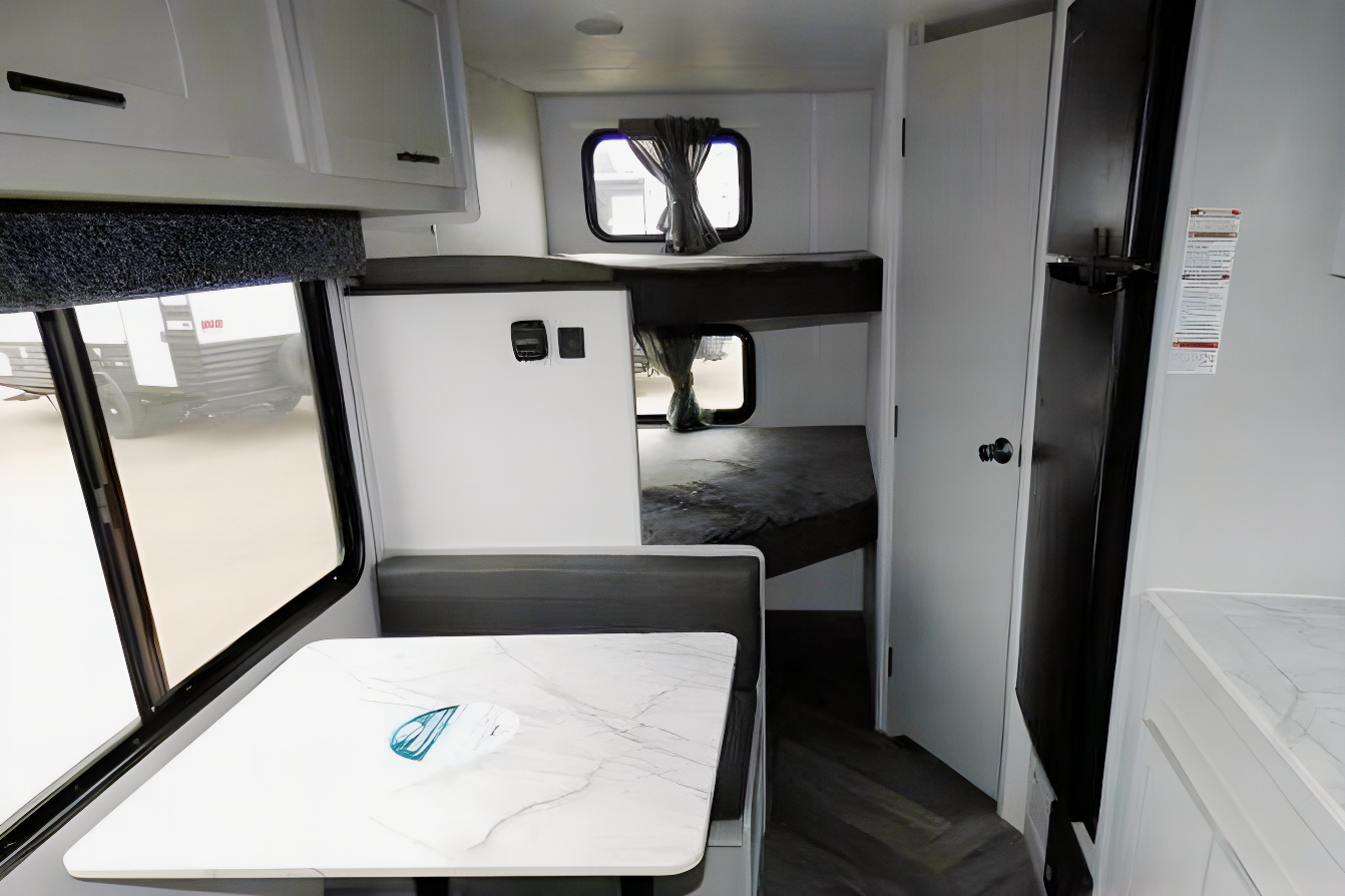 Adventure Onward's Wildwood FSX Travel Trailer
