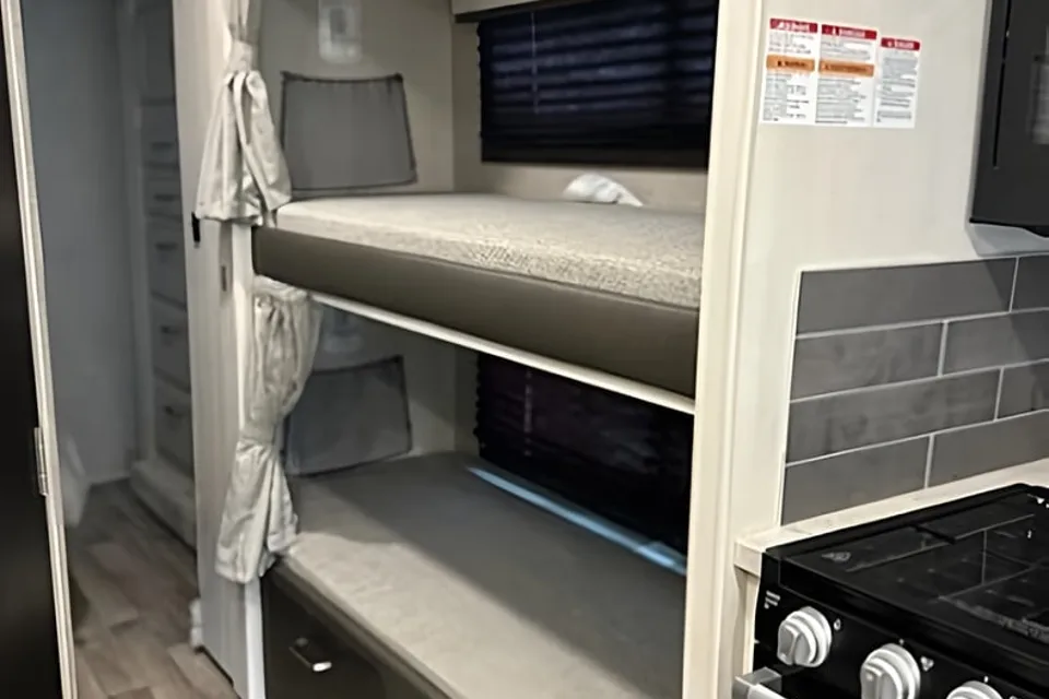 Melissa's Entegra Coach Odessey Class C