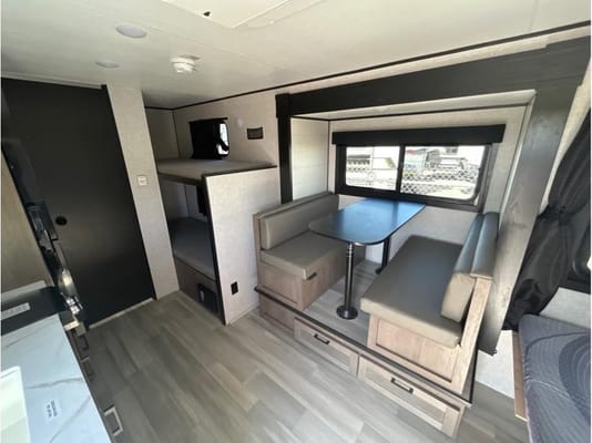 2025 NEW comfy and easy to Tow