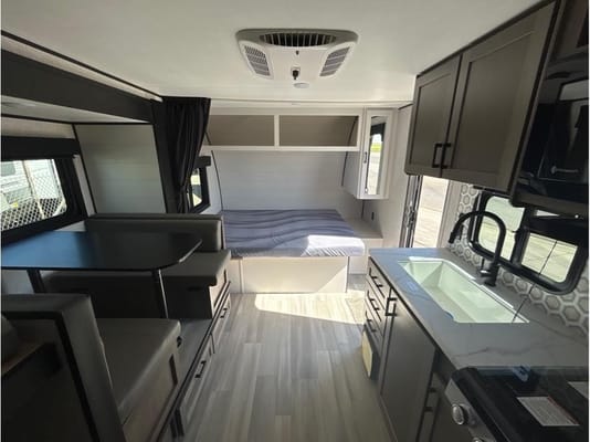 2025 NEW comfy and easy to Tow