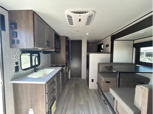 2025 NEW comfy and easy to Tow