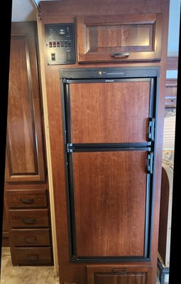 Steven's Forest River Sunseeker Class C