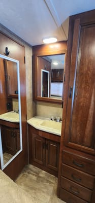Steven's Forest River Sunseeker Class C
