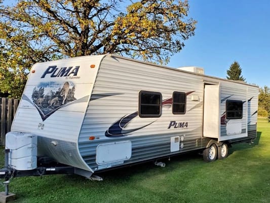 3-Puma TRAVEL TRAILER / CAMPER / RV RENTAL