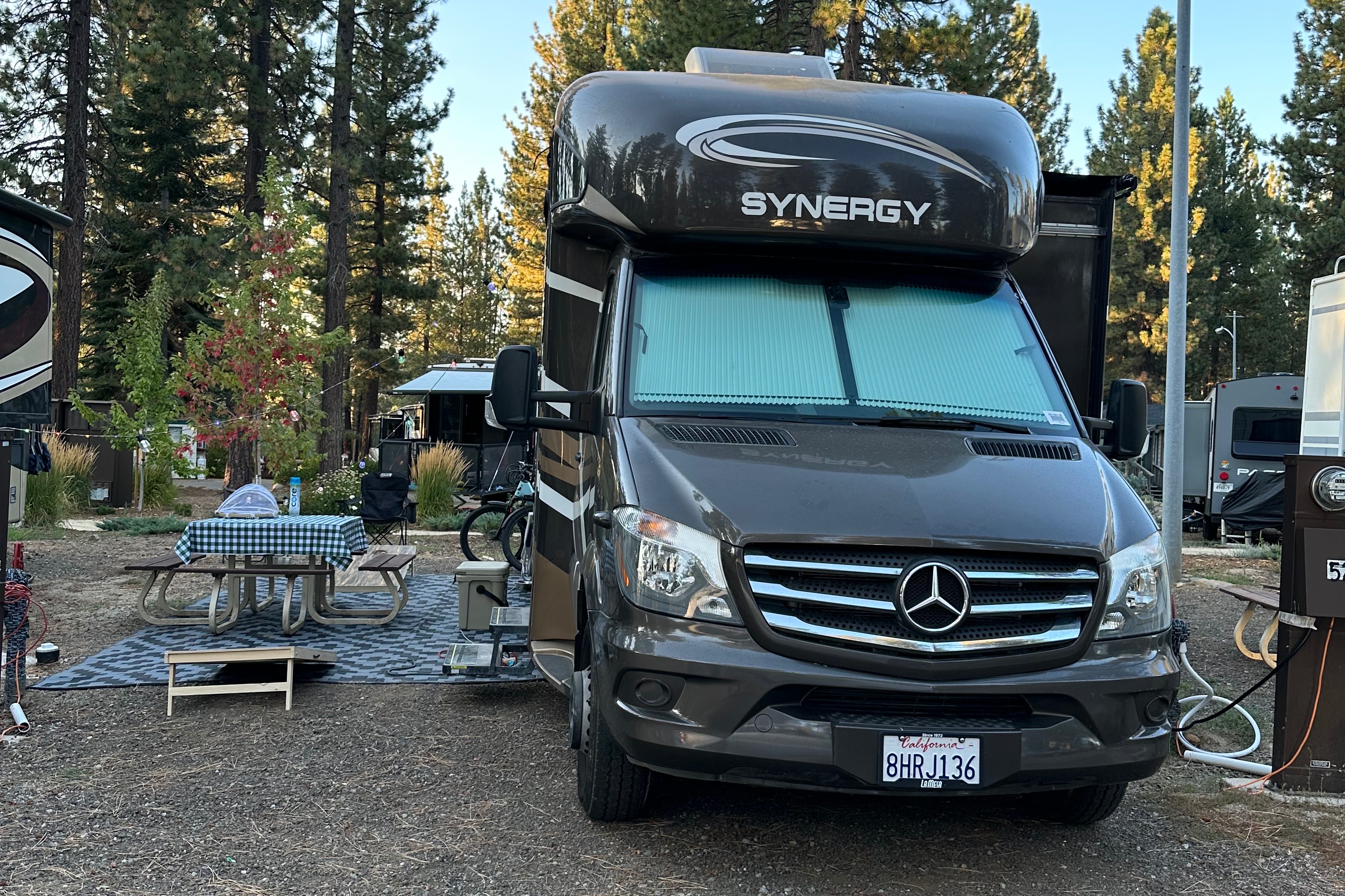 Like New Luxury RV - Adventure With Style! 19 MPG