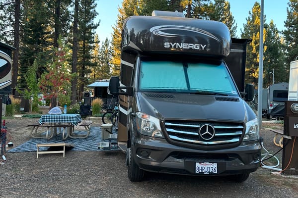 Like New Luxury RV - Adventure With Style! 19 MPG