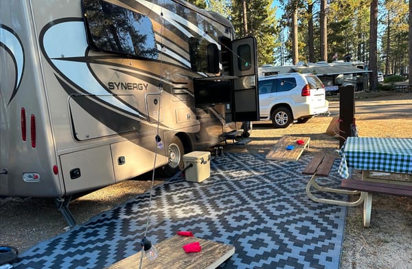 Like New Luxury RV - Adventure With Style! 19 MPG