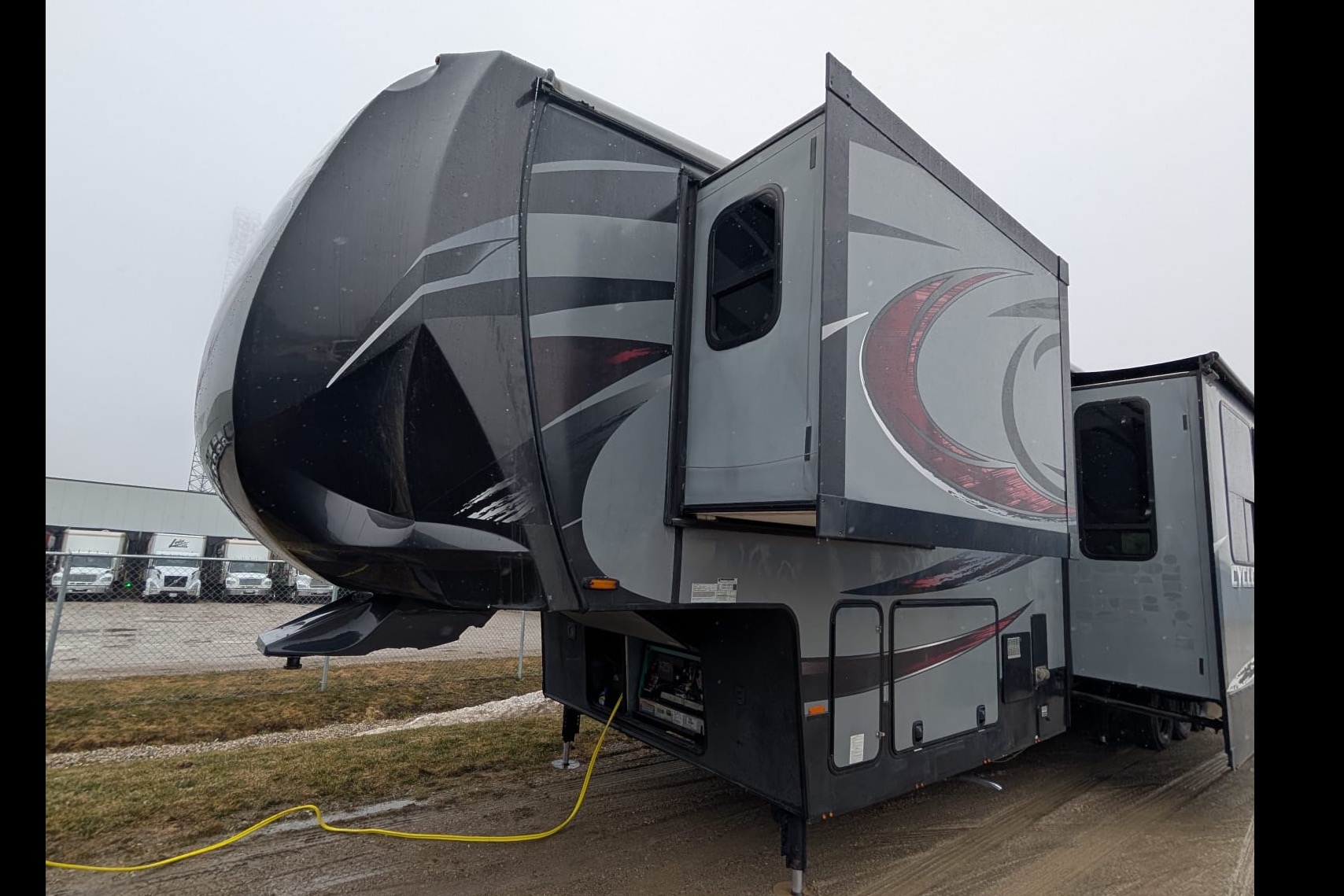 Leikan Cyclone 4500 Fifth Wheel toy hauler