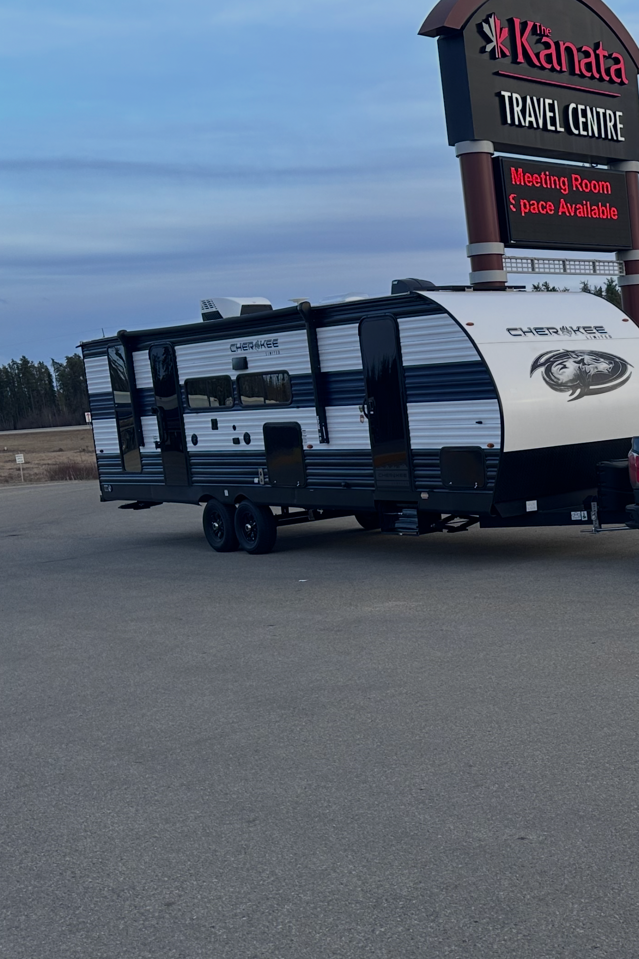 Forest River Cherokee limited 263GDK Travel Trailer
