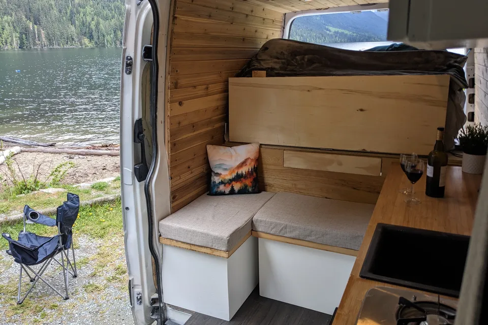 Stand 6ft+ Inside Save Money on Fuel: Diesel Engine Cozy Cabin on Wheels!