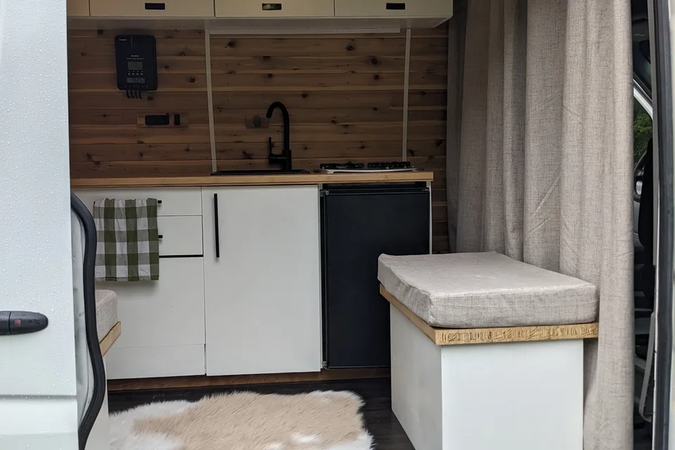 Stand 6ft+ Inside Save Money on Fuel: Diesel Engine Cozy Cabin on Wheels!