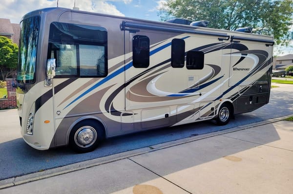 Rv1 Thor Motor Coach Windsport Class A