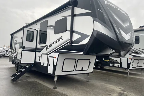Emily's Keystone Raptor Fifth Wheel
