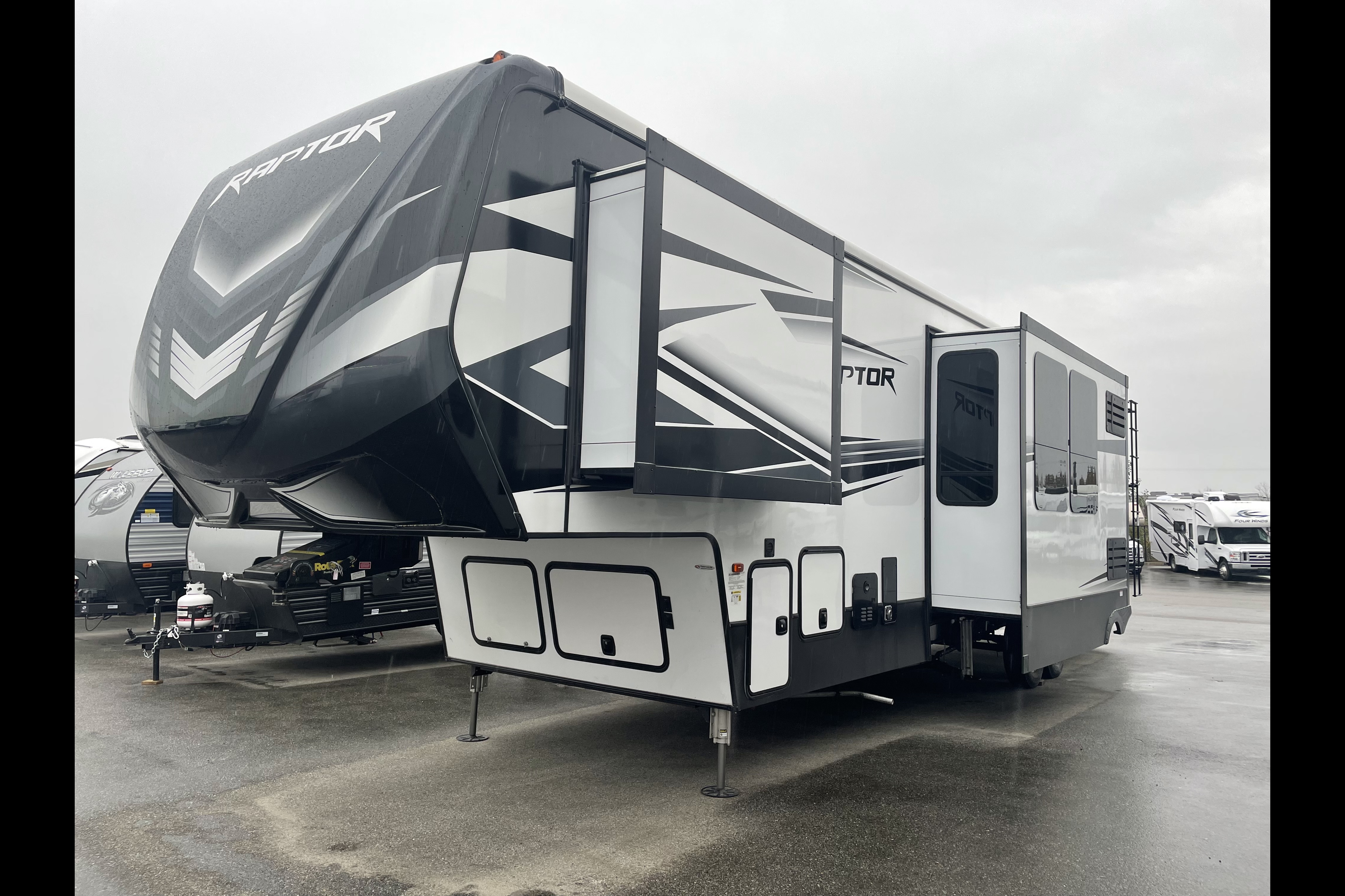 Emily's Keystone Raptor Fifth Wheel