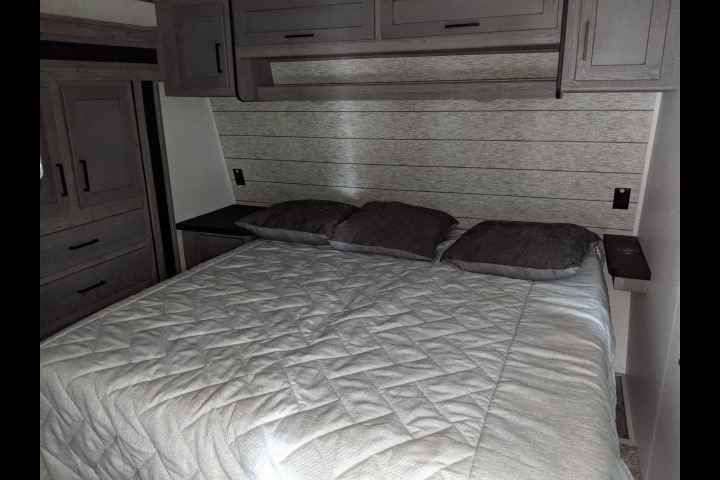 Emily's Keystone Raptor Fifth Wheel