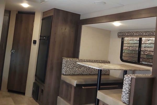 PETER's KZ Escape Travel Trailer