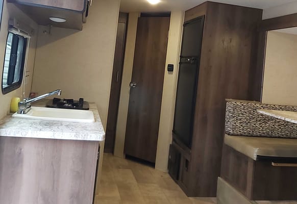 PETER's KZ Escape Travel Trailer