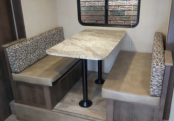 PETER's KZ Escape Travel Trailer