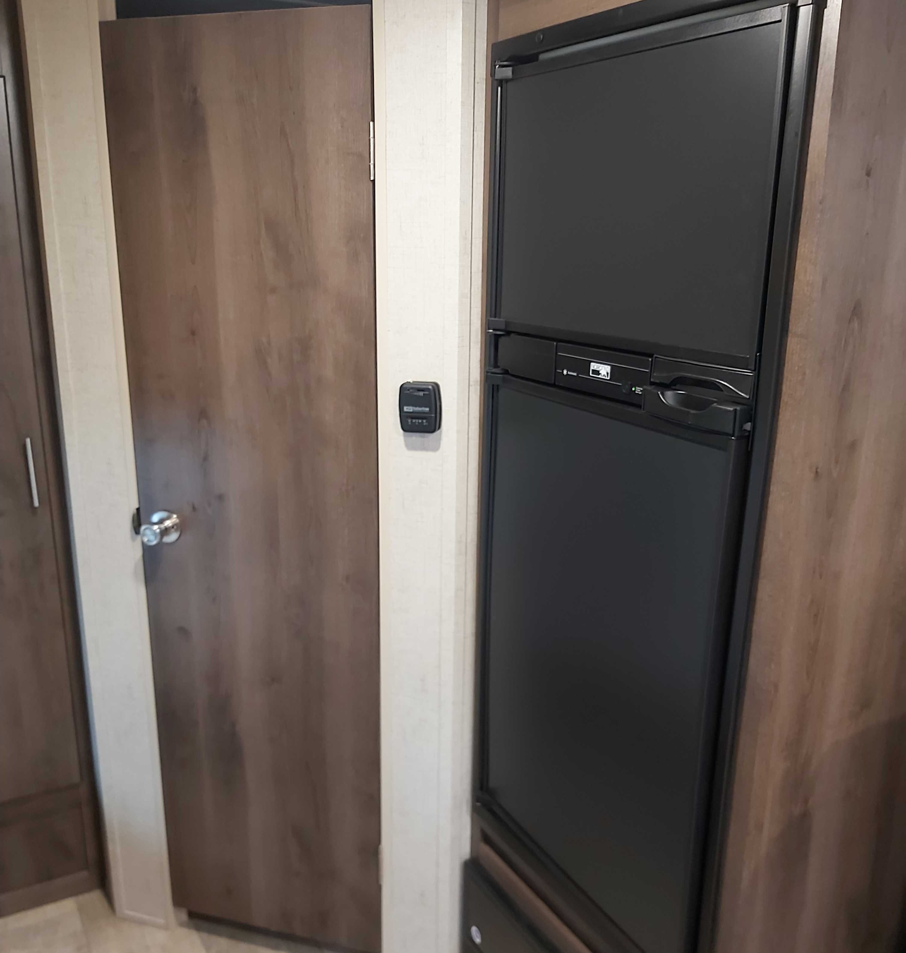 PETER's KZ Escape Travel Trailer
