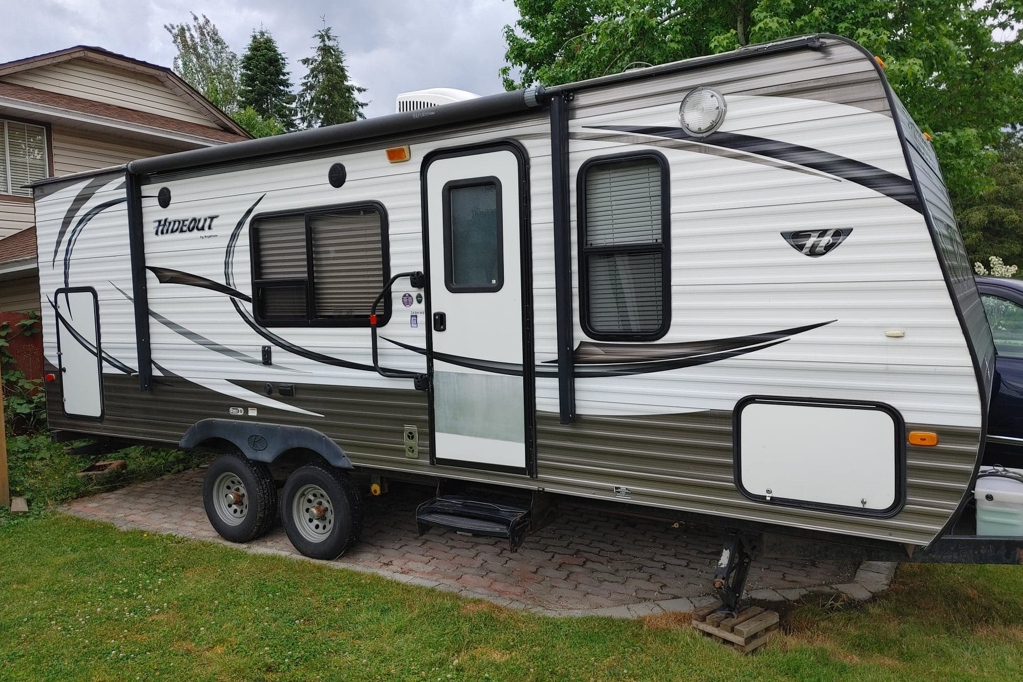 Roman's Keystone hideout Travel Trailer