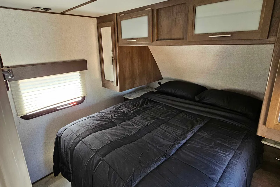 2020 Coleman 2955RL Travel Trailer
