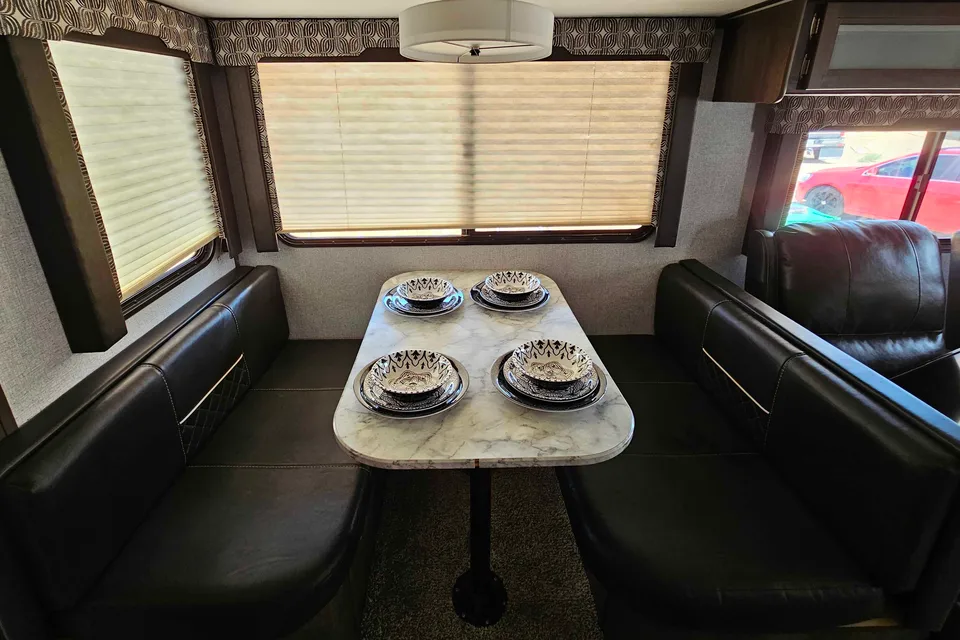 2020 Coleman 2955RL Travel Trailer