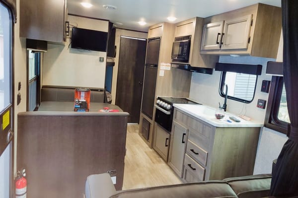 Memories await with Mark and Donna's LIKE NEW 2022 Jayco Jay Flight Travel Trailer