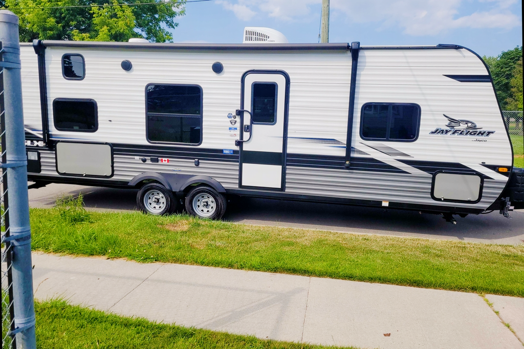 Memories await with Mark and Donna's LIKE NEW 2022 Jayco Jay Flight Travel Trailer