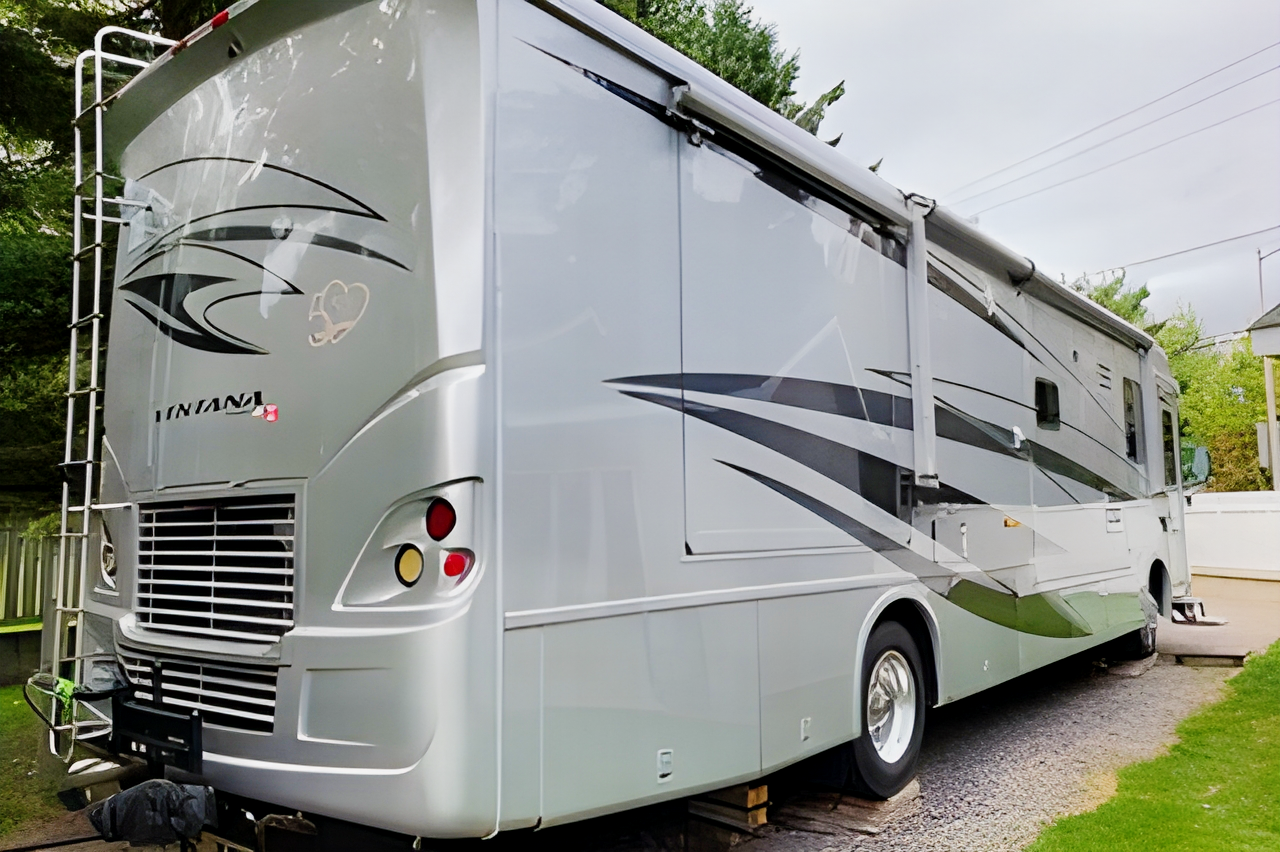 Class A, Newmar Diesel pusher 40’