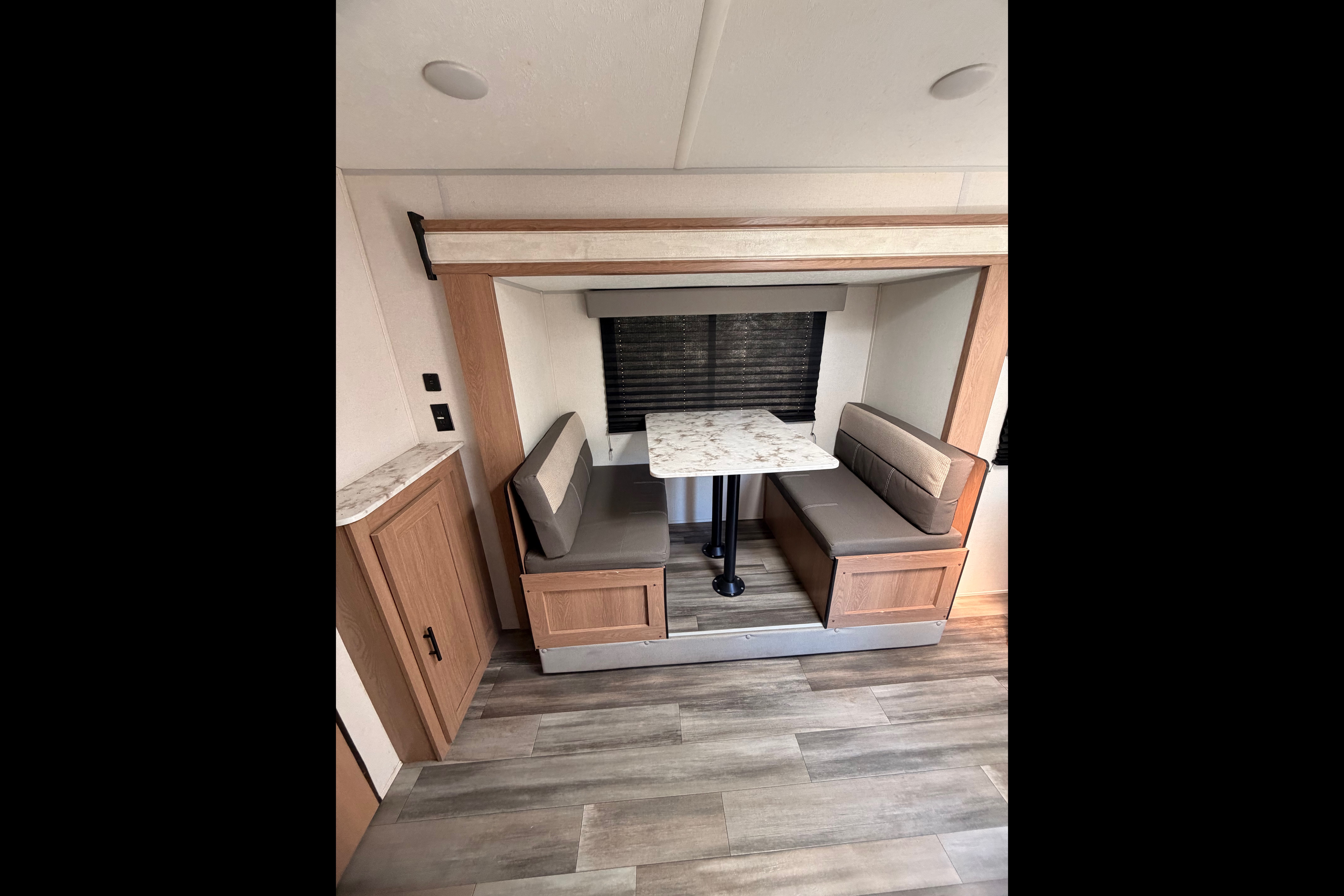 Marie's Prime Time Avenger LT Travel Trailer