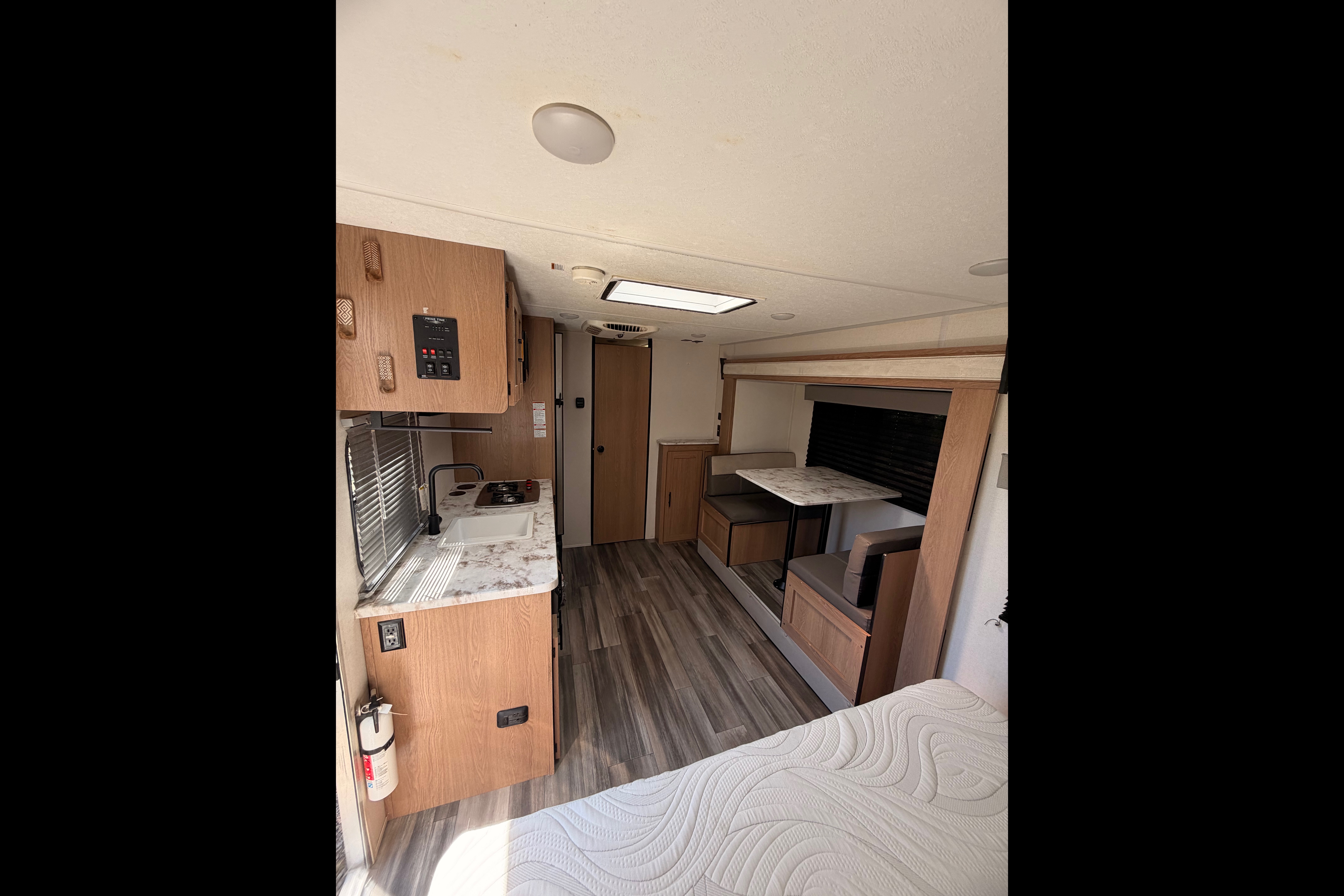 Marie's Prime Time Avenger LT Travel Trailer