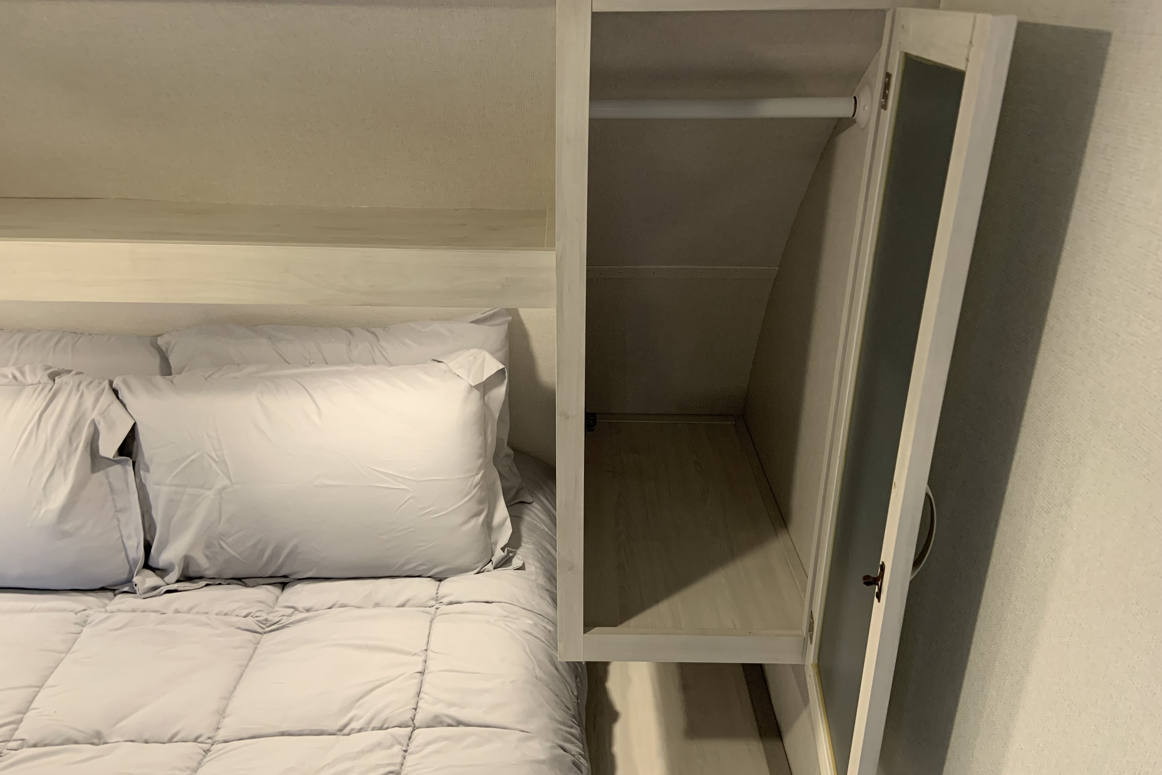 Tracer 260BHSLE Travel Trailer | Sleeps 8
