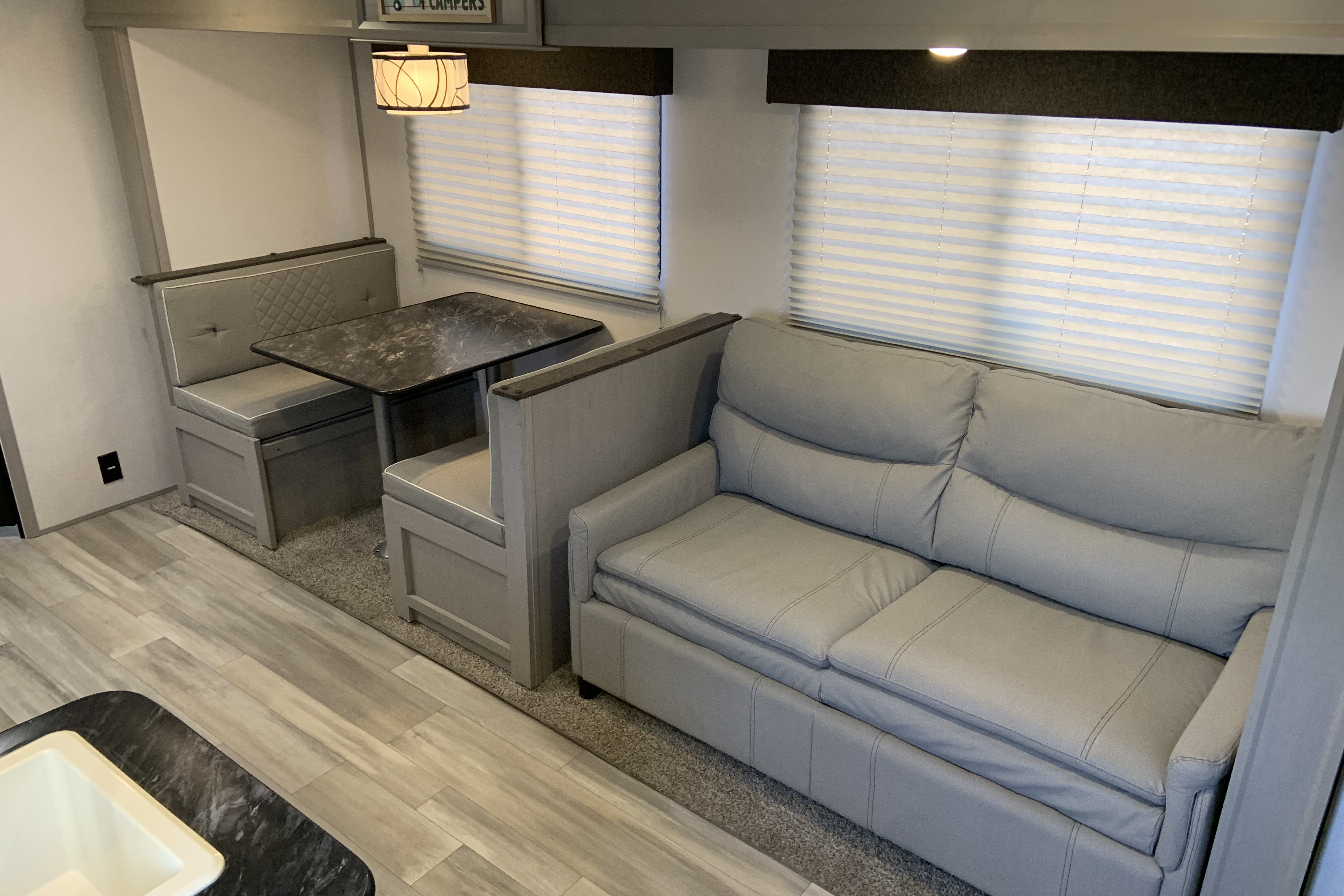Tracer 260BHSLE Travel Trailer | Sleeps 8