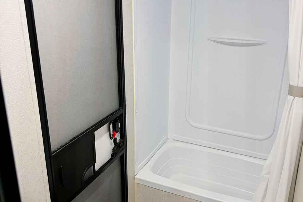 Rosas Family's - 2021 Keystone Hideout - 272BH Travel Trailer