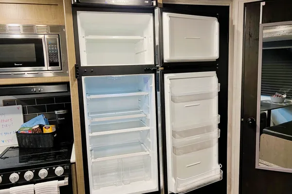 Rosas Family's - 2021 Keystone Hideout - 272BH Travel Trailer