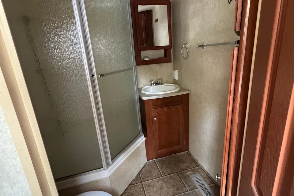 The Roaming Home | Cozy 31ft Fleetwood